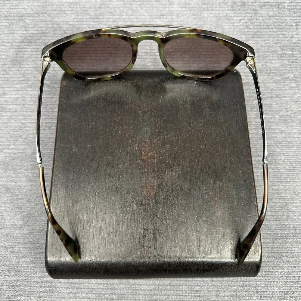 Prada SPR 13P Tortoise Green Round Double Bridge Sunglasses Italy 51-22-135